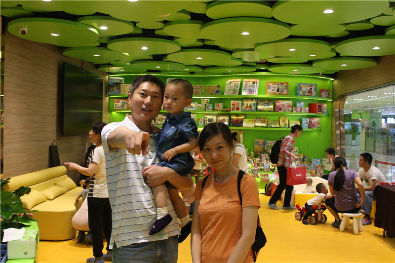 BBunion国际早教三里屯中心闪耀试营业 近百家庭齐见证