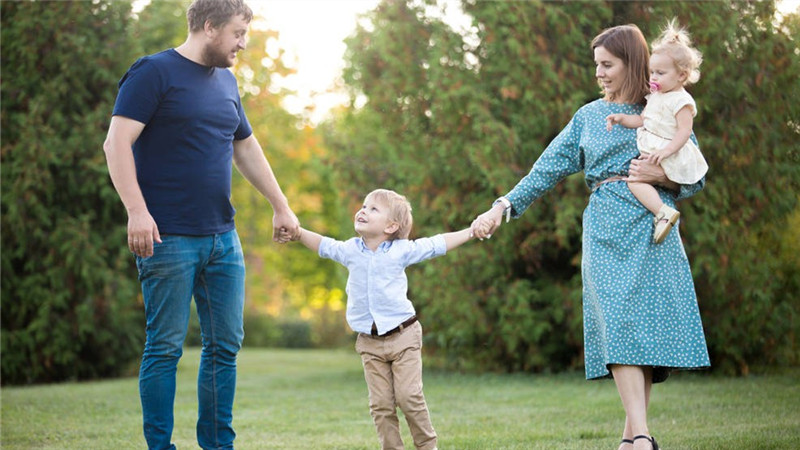 父母行为对孩子性格的影响--从杭州纵火案的涉事保姆引发的深思